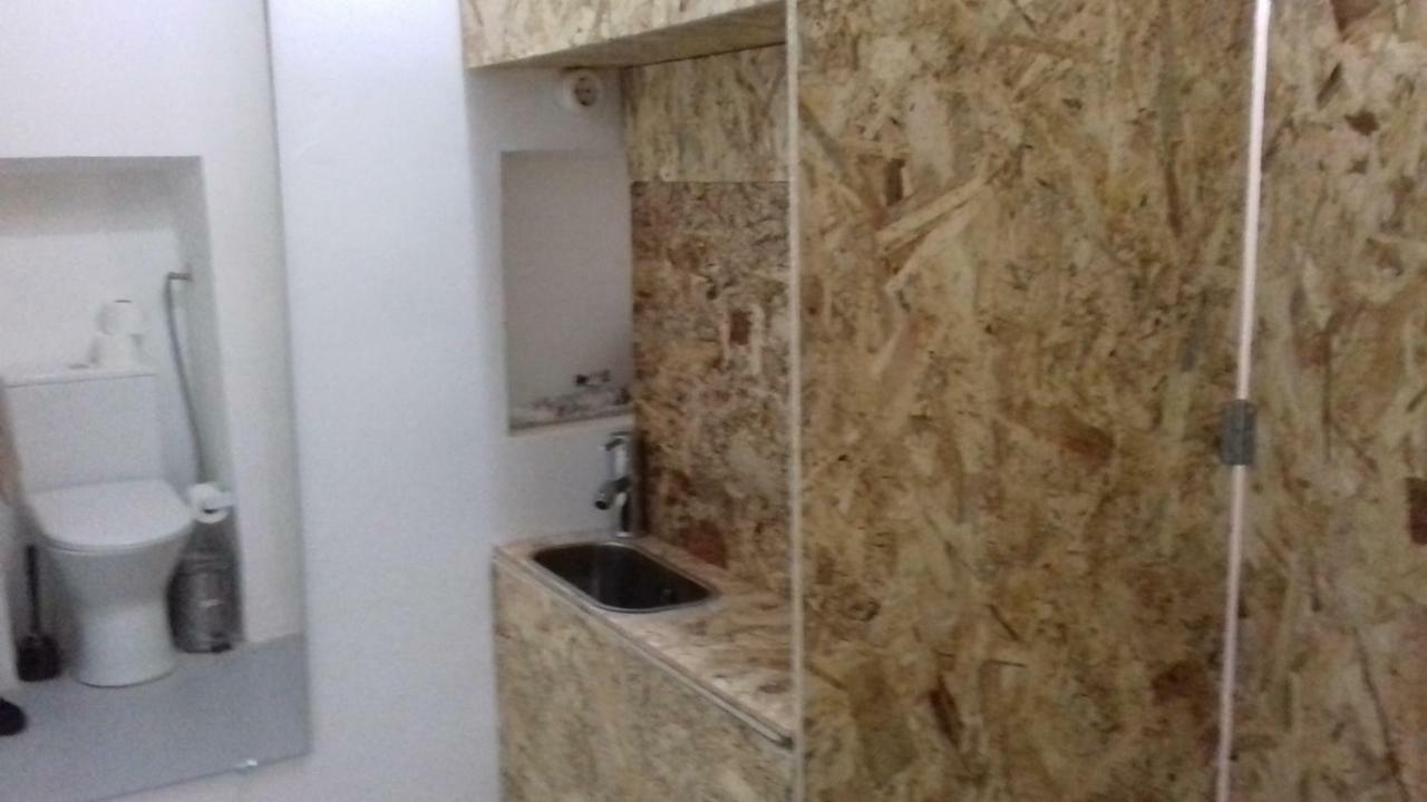 City Center | Chiado Typical Small Flat Лиссабон Экстерьер фото